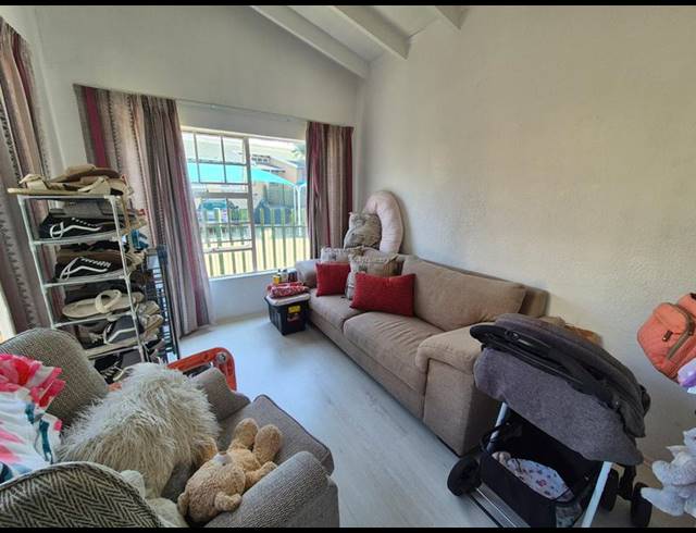 2 BEDROOM TOWNHOUSE FOR SALE IN MEYERSDAL